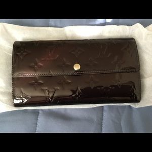 Louis Vuitton Feuille Sara Long Leather Wallet/E0229